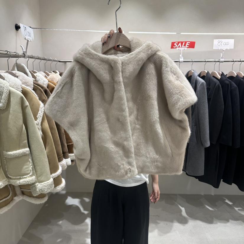 Color B東大門實拍女裝新品26春夏人氣熱賣職業短款大衣Color B短款大衣