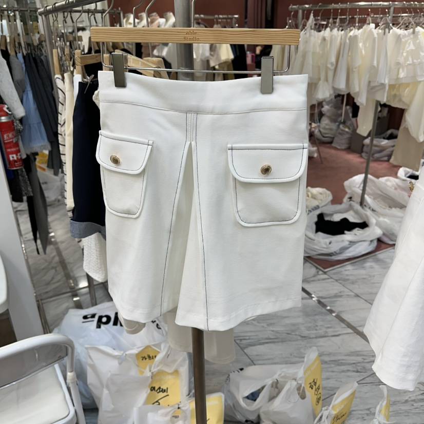 ABLESTUDIO東大門直郵女裝新品26春夏職業推薦時尚熱賣短褲ABLESTUDIO短褲