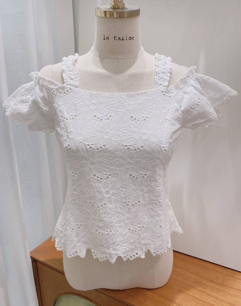 LETAILOR東大門實拍女裝新品真品熱賣推薦襯衫蕾絲衫刺繡LETAILOR襯衫/蕾絲衫