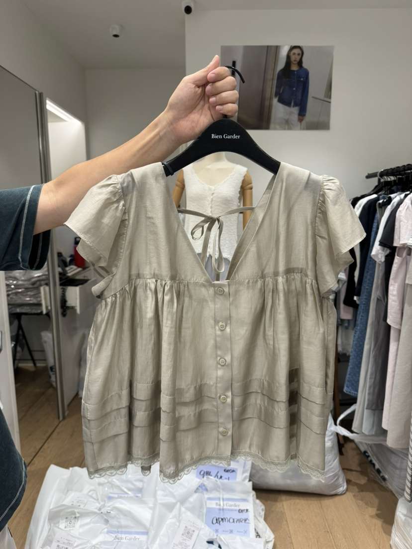 BIEN GARDER東大門直郵女裝新品時尚休閑襯衫蕾絲衫褶皺BIEN GARDER襯衫/蕾絲衫