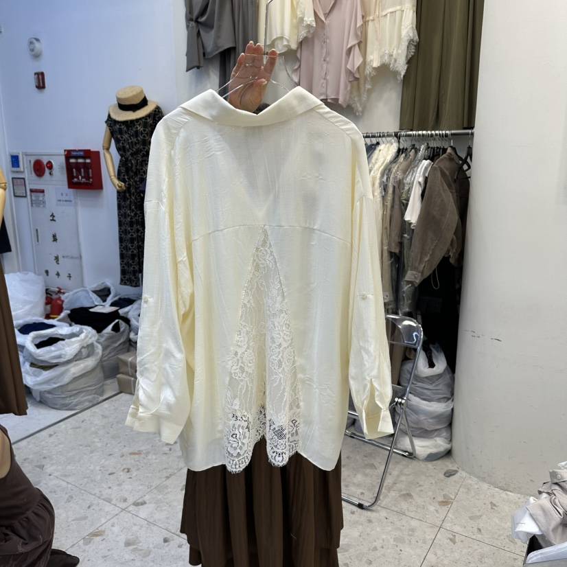 MARIGOLD東大門直郵女士新款真品人氣襯衫蕾絲衫撞色蕾絲MARIGOLD襯衫/蕾絲衫