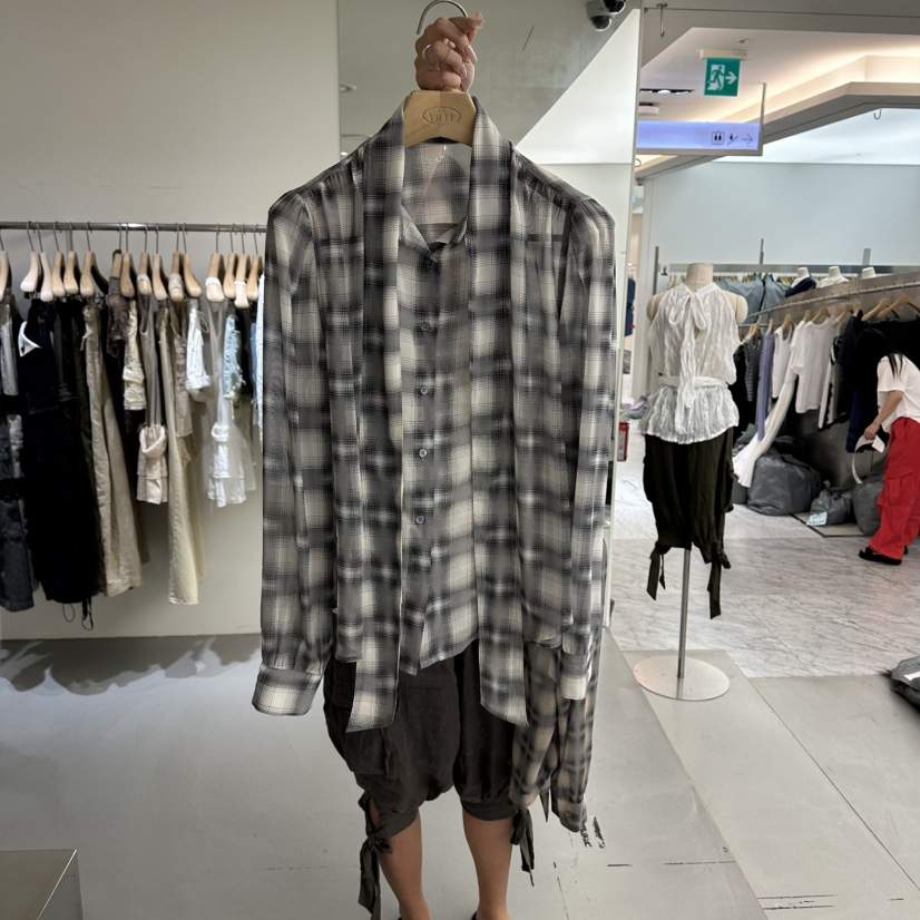VAULT東大門實拍女裝新品真品熱賣時尚襯衫蕾絲衫含圍巾格子VAULT襯衫/蕾絲衫