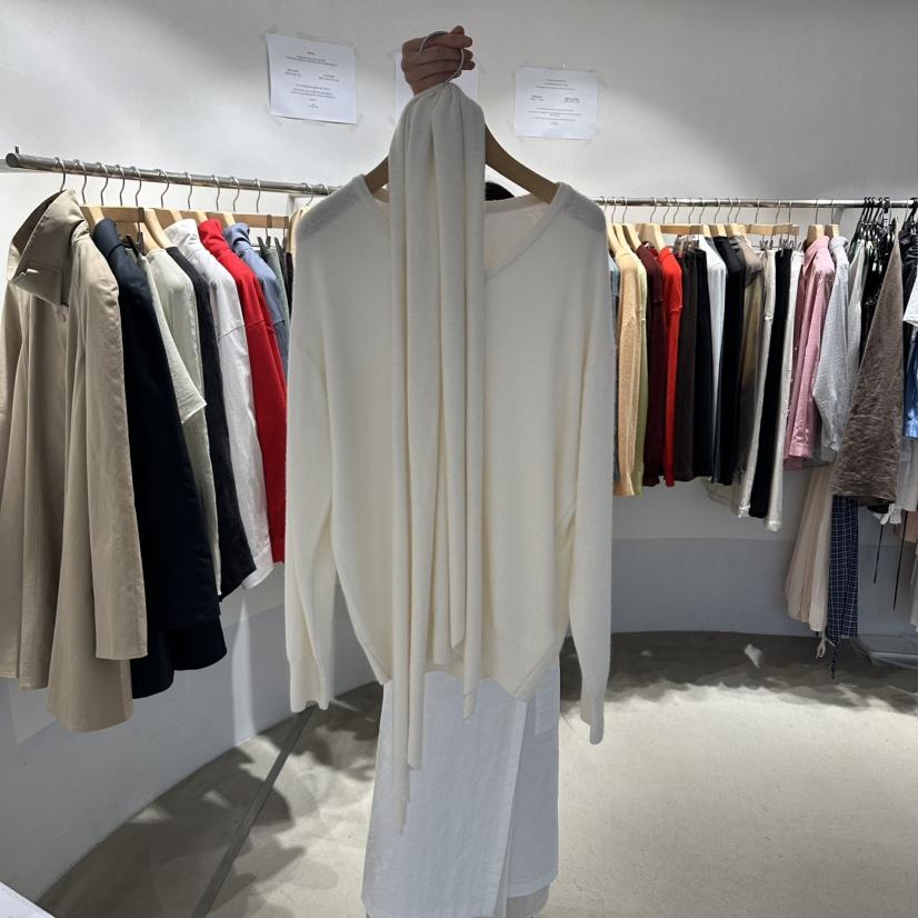 ROOM K-P東大門實拍女裝新品真品熱賣時尚針織衫含圍巾roomk針織衫