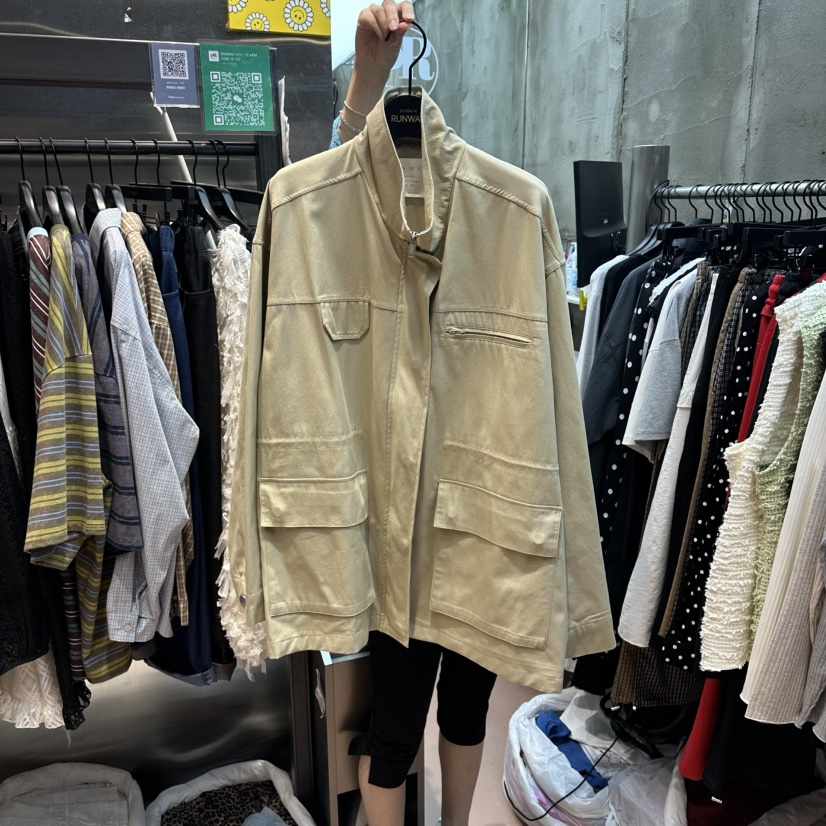 RUNWAY-런웨이韓國直郵女裝新品真品熱賣休閑時尚推薦夾克RUNWAY-런웨이夾克