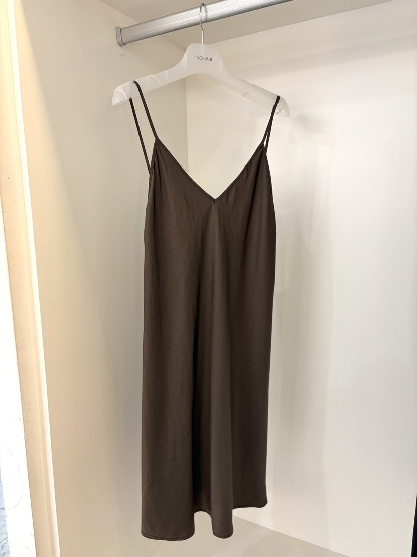NORMAL東大門實拍女裝新品真品推薦26秋冬人氣熱賣連衣裙NORMAL連衣裙