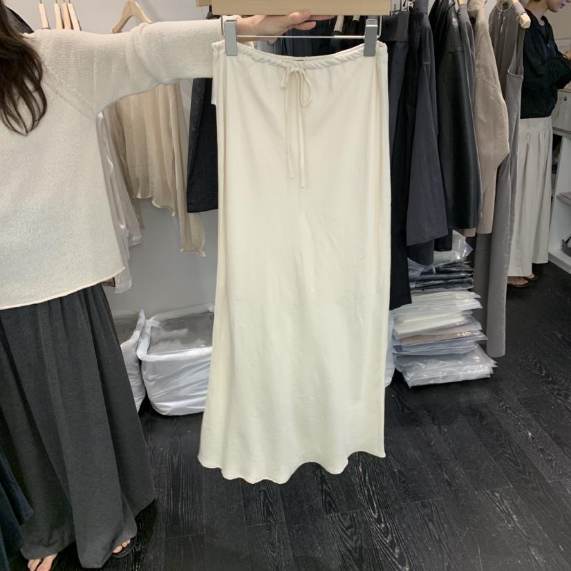 TAFFETA/MURET/ROBERTI韓國直郵26秋冬新品熱賣半身裙中短裙緞面TAFFETA/MURET/ROBERTI半身裙/中短裙