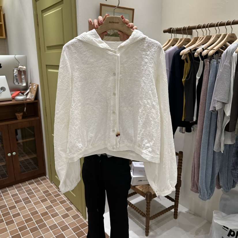 OURMOMENT東大門實拍女裝新款熱賣人氣推薦真品襯衫蕾絲衫OURMOMENT襯衫/蕾絲衫