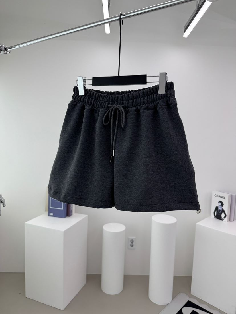 RED-A東大門直郵女士新品真品熱賣休閑推薦人氣時尚短褲RED-A短褲