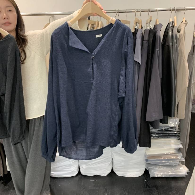 TAFFETA/MURET/ROBERTI東大門代購26秋冬新款熱賣襯衫蕾絲衫TAFFETA/MURET/ROBERTI襯衫/蕾絲衫