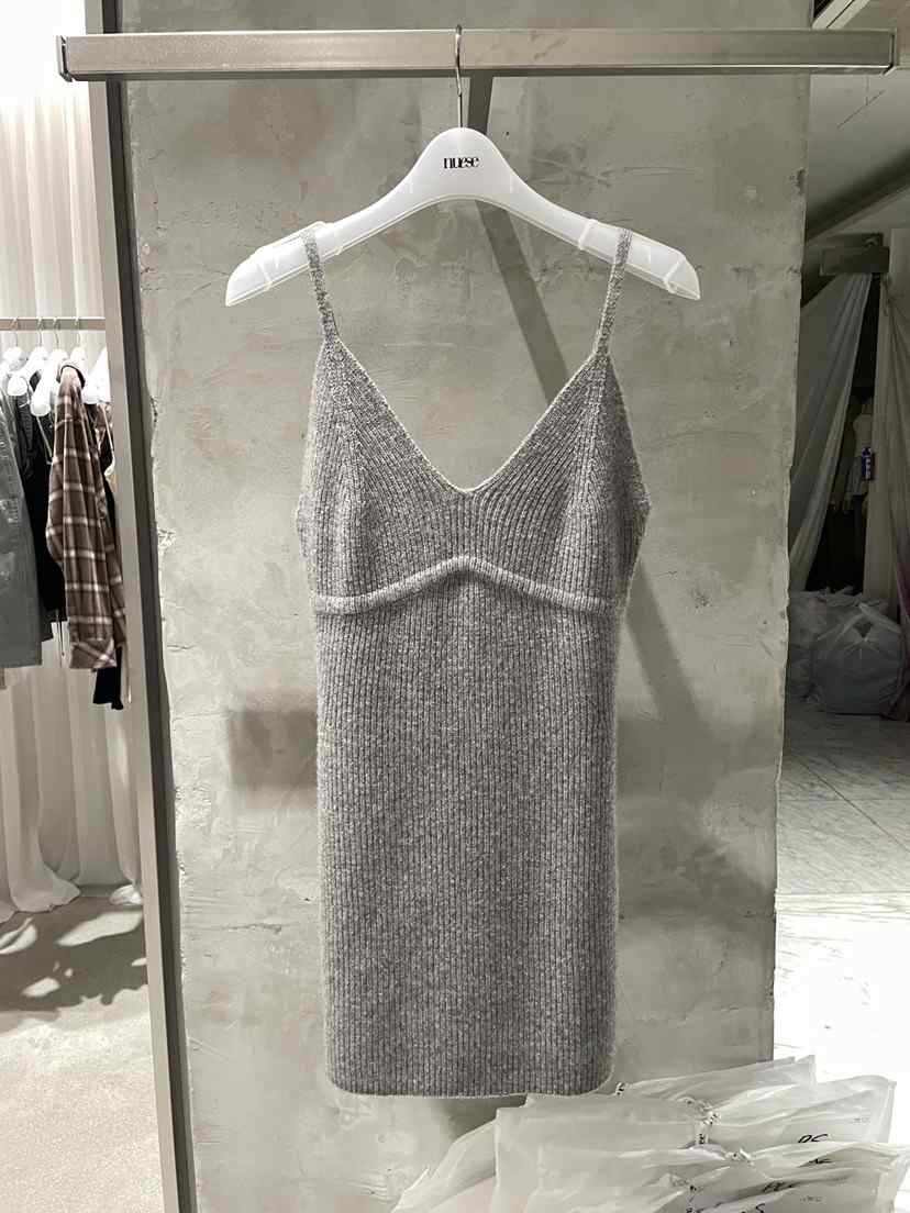 NUESE韓國直郵女裝新品真品時尚推薦人氣休閑連衣裙羊毛羅紋NUESE連衣裙