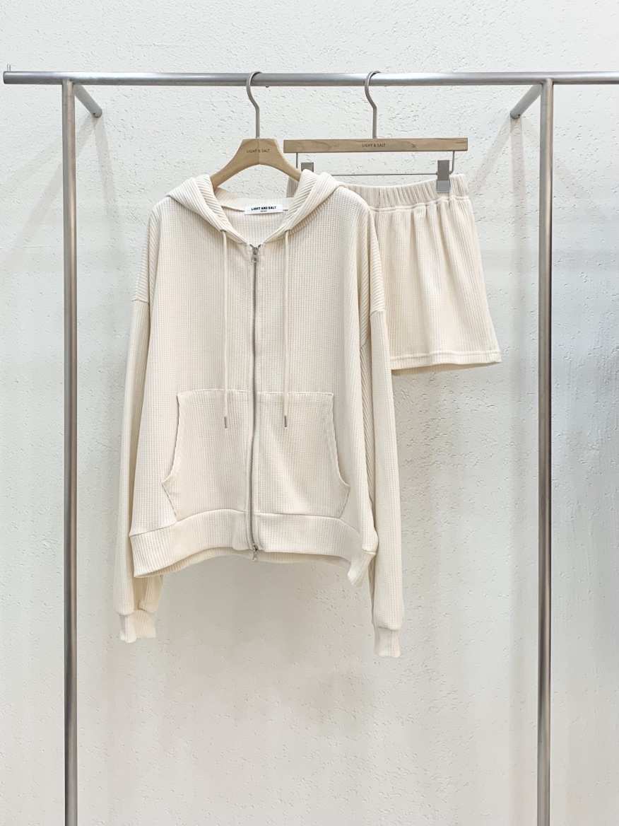 LIGHT AND SALT東大門直郵女士新品熱賣真品人氣套裝套裝LIGHT AND SALT套裝