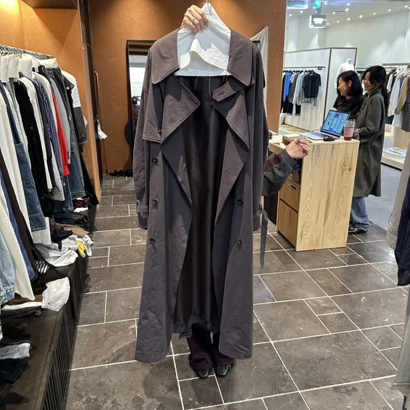 SOPHISTICATE東大門直郵女裝新品時尚長款風衣不含圍巾含腰帶復古SOPHISTICATE長款風衣