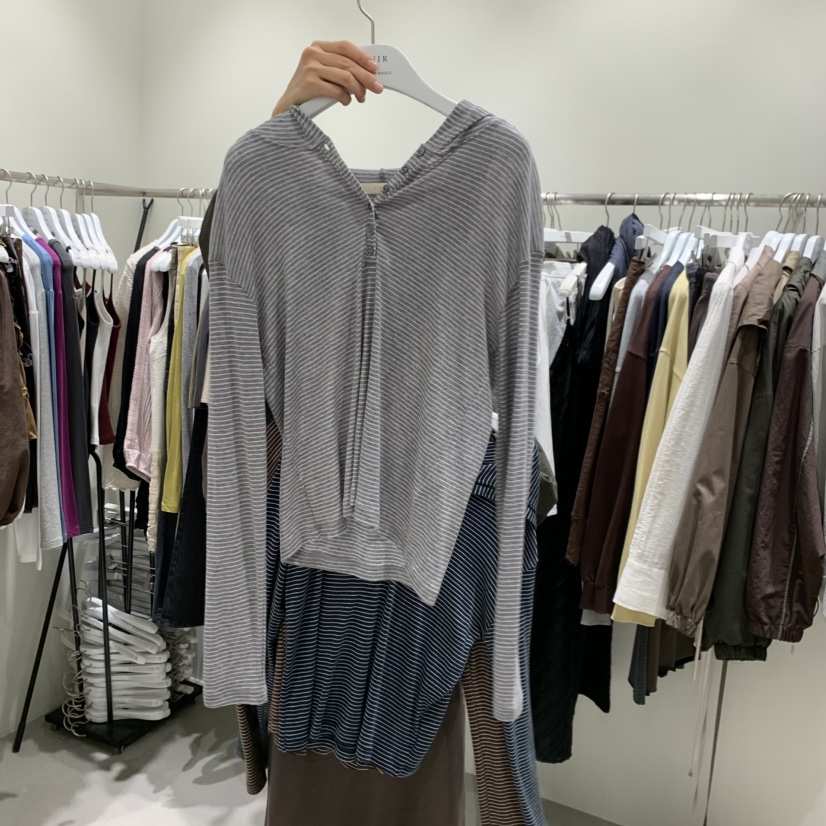 VENIR-A韓國直郵女士新品真品熱賣人氣長袖T恤連帽衫條紋VENIR-A長袖T恤