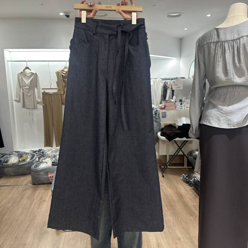 LEWIN韓國代購女士新款推薦熱賣人氣休閑時尚休閑褲珍珠腰帶LEWIN休閑褲