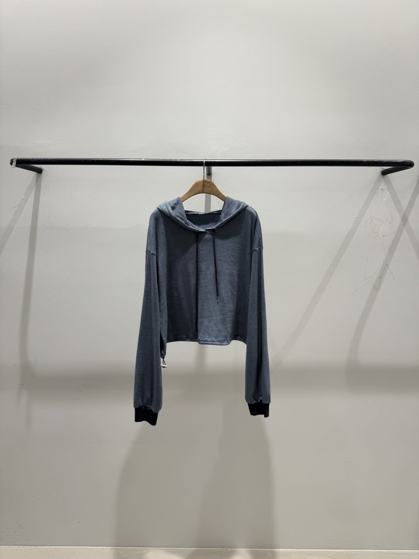 MELTED-P/A.VERY VERY東大門實拍女士新品熱賣衛衣兜帽MELTED-P/A.VERY VERY衛衣
