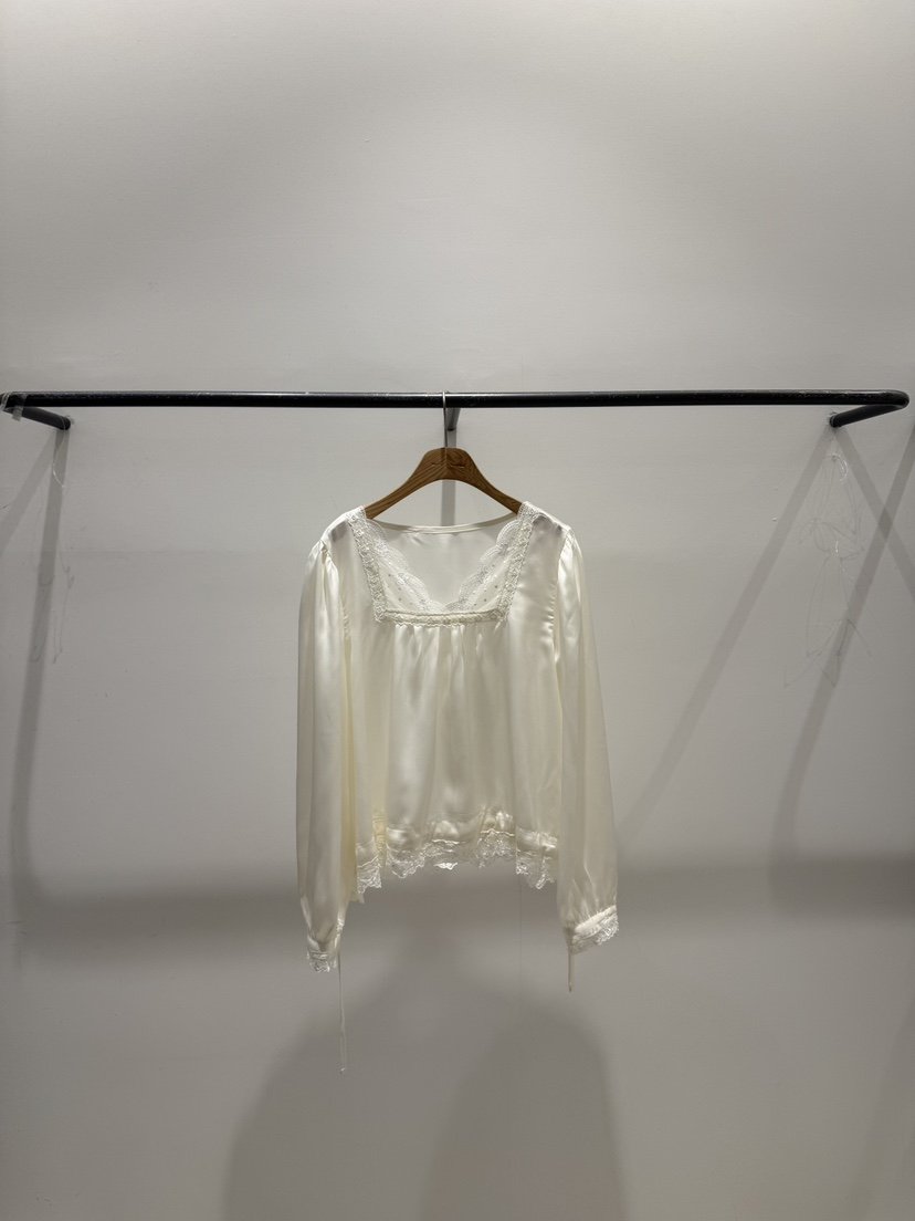 MELTED-P/A.VERY VERY東大門實拍女裝新品時尚襯衫蕾絲衫MELTED-P/A.VERY VERY襯衫/蕾絲衫