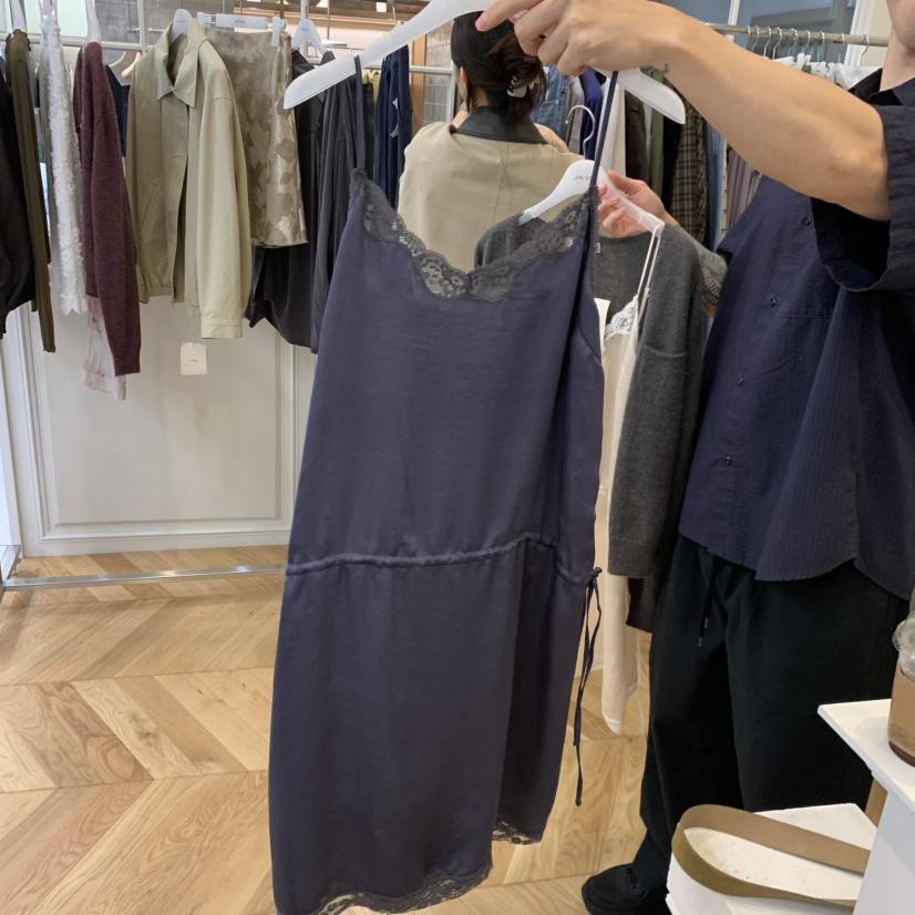JINSIM東大門實拍女裝新品真品時尚推薦熱賣連衣裙不含內搭JINSIM連衣裙