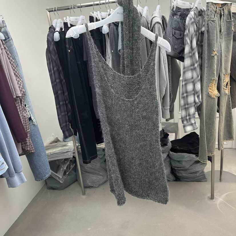 R U VAULT韓國直郵女裝新品真品推薦休閑吊帶背心含圍巾R U VAULT吊帶/背心