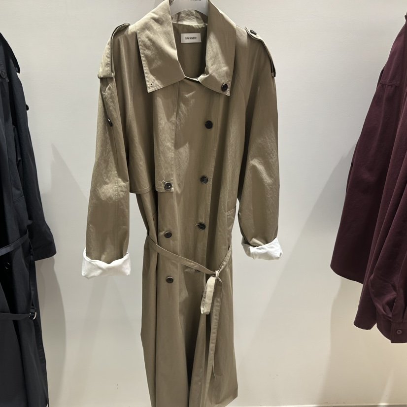 LOW MOMENT東大門實拍女士新品真品熱賣人氣時尚長款風衣LOW MOMENT長款風衣