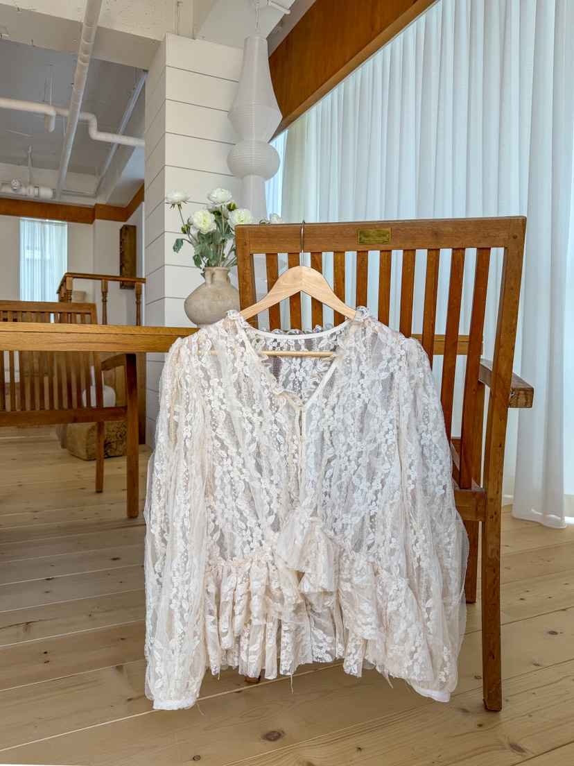 81 MARKET-L東大門代購女裝新品真品推薦熱賣襯衫蕾絲衫81 MARKET-L襯衫/蕾絲衫