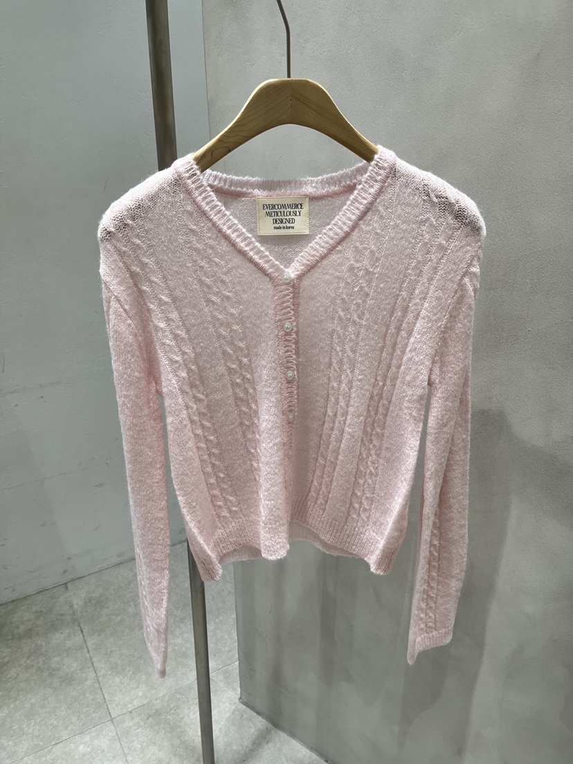 EVERCOMMERCE METICULOUSLY DESIGNED東大門直郵女士新款推薦針織衫扭曲EVERCOMMERCE METICULOUSLY DESIGNED針織衫