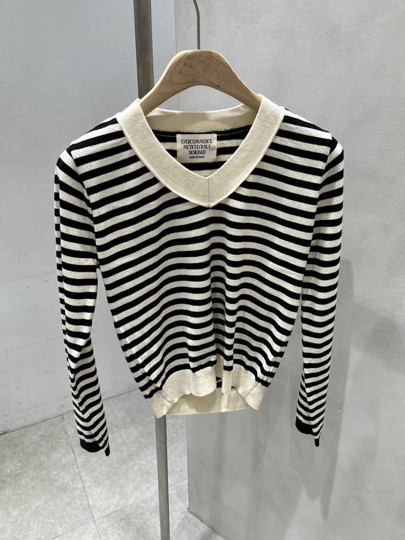 EVERCOMMERCE METICULOUSLY DESIGNED韓國直郵女士新款熱賣針織衫EVERCOMMERCE METICULOUSLY DESIGNED針織衫