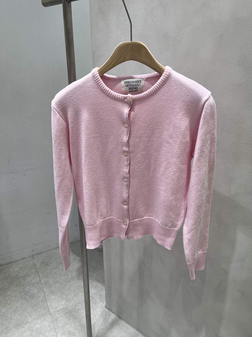 EVERCOMMERCE METICULOUSLY DESIGNED東大門代購女裝新款人氣針織衫棉質圓領開衫EVERCOMMERCE METICULOUSLY DESIGNED針織衫