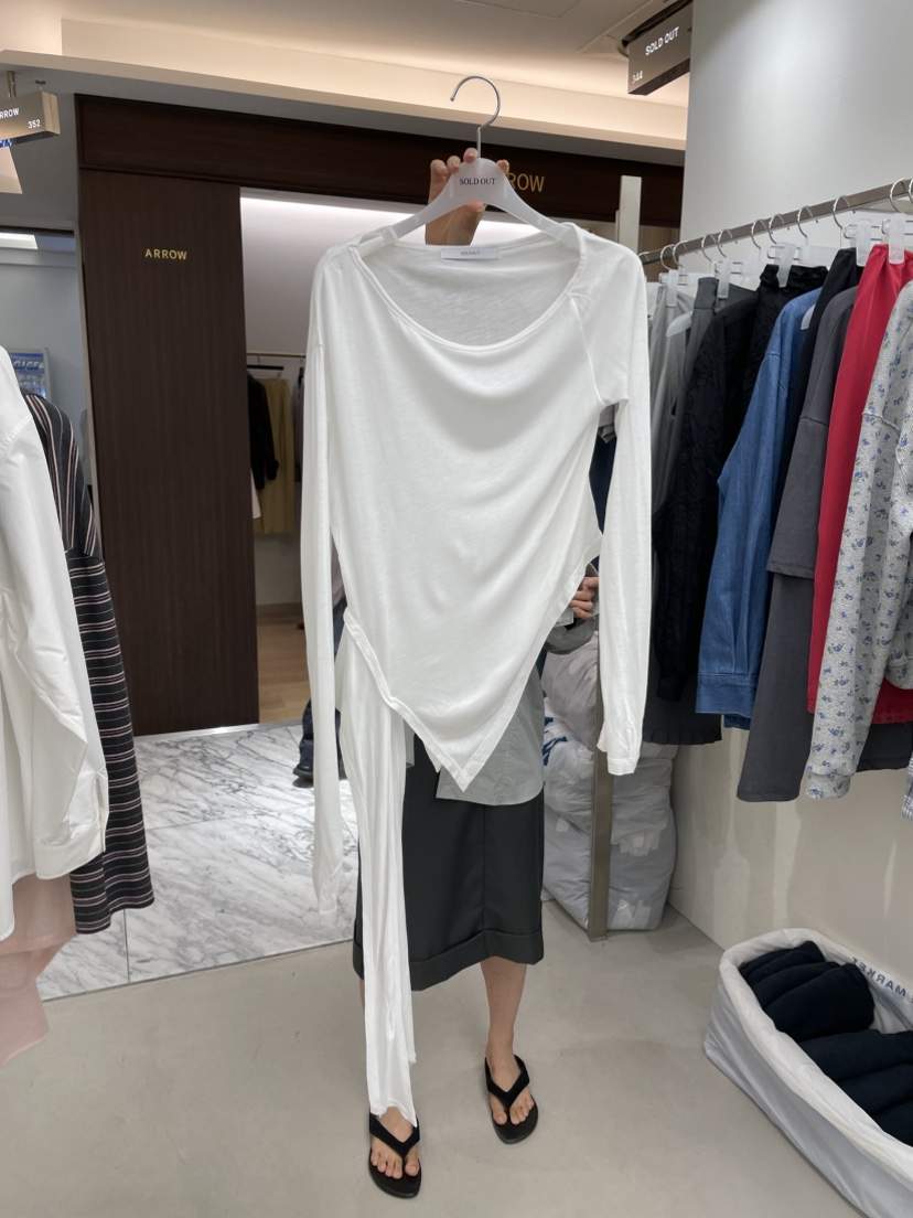 SOLD OUT東大門代購女士新品休閑人氣熱賣長袖T恤不對稱SOLD OUT長袖T恤