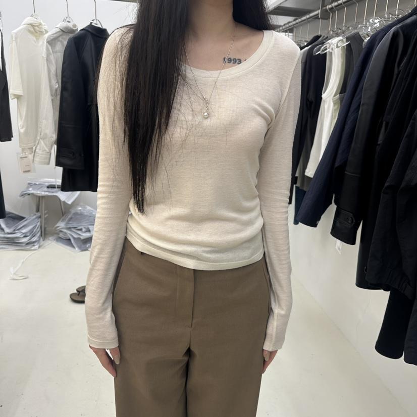 PREV.東大門代購女士新品推薦熱賣時尚真品休閑人氣長袖T恤PREV.長袖T恤