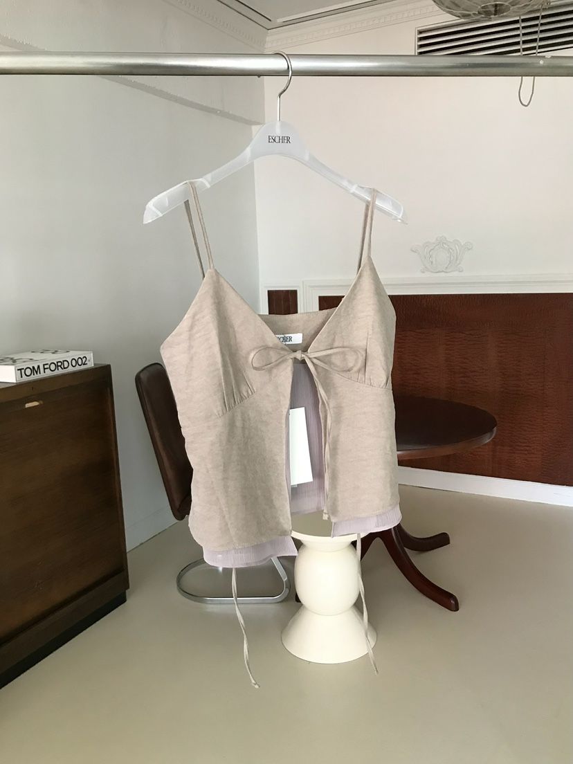 ESCHER東大門直郵女裝新品真品時尚休閑熱賣人氣吊帶背心ESCHER吊帶/背心