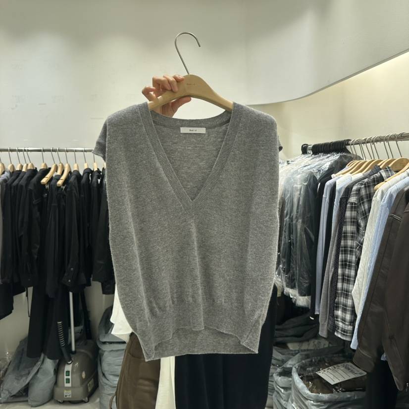 BLUEI-D/N SHARP韓國直郵女裝新款推薦真品人氣吊帶背心Blue i-d/N SHARP吊帶/背心
