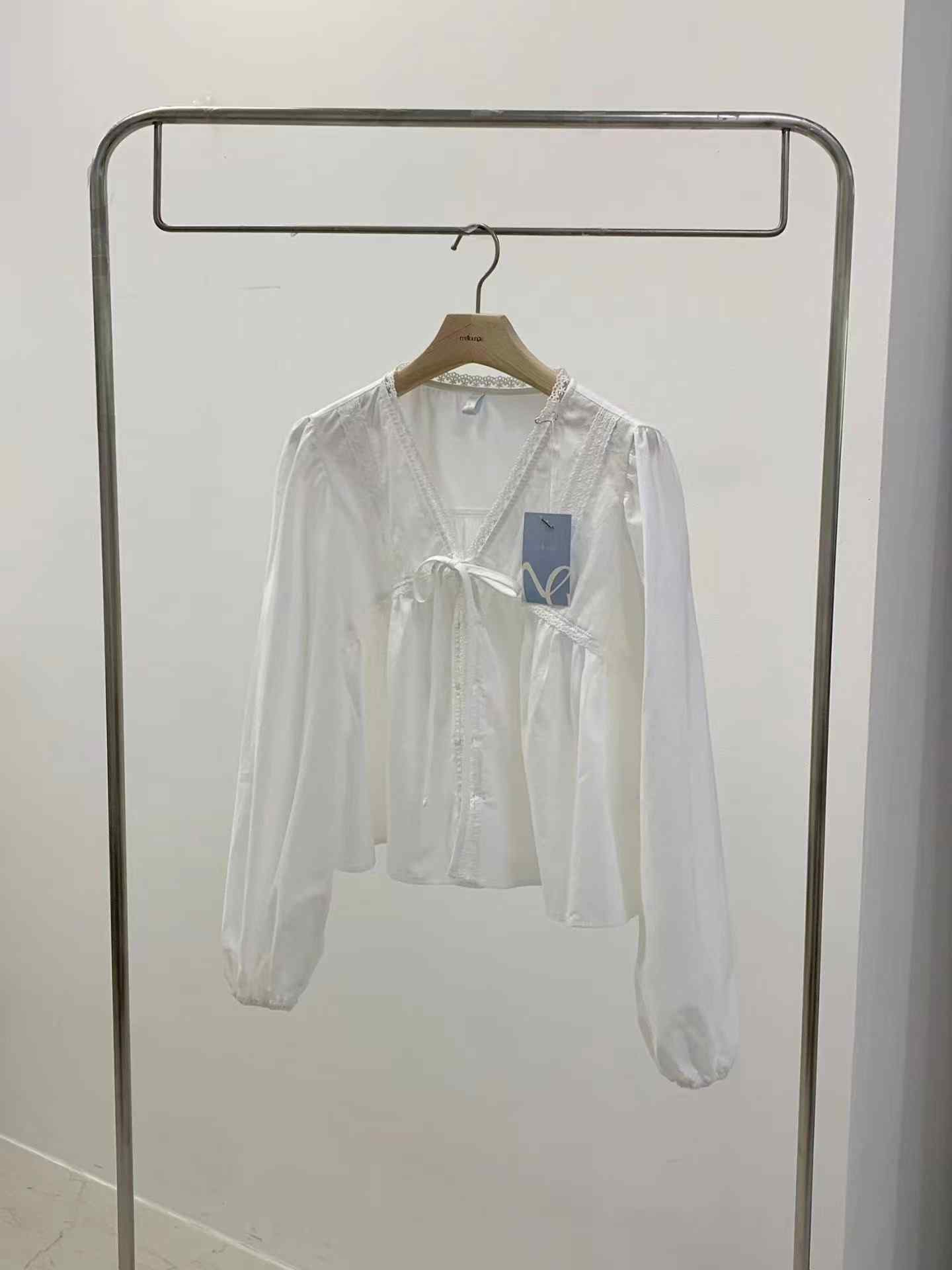 MELLOUNGE-멜라운지-T東大門直郵女士新品推薦襯衫蕾絲衫MELLOUNGE-2件起襯衫/蕾絲衫