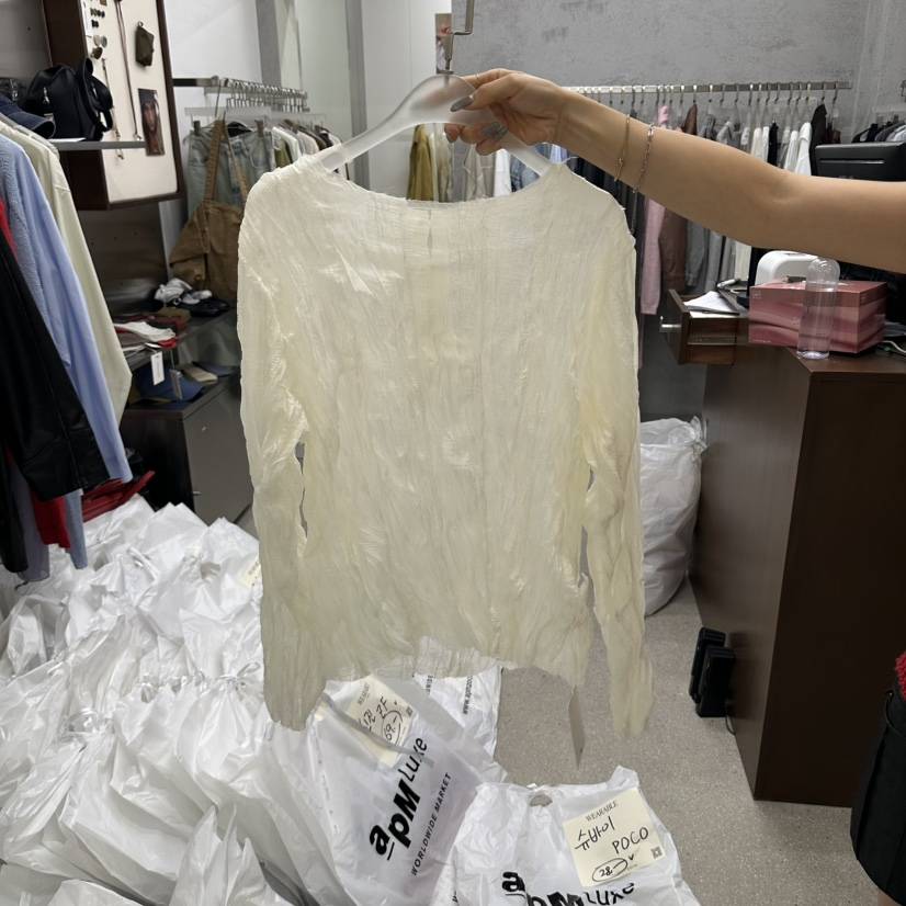 WEARABLE-L東大門直郵女士新款推薦熱賣休閑真品襯衫蕾絲衫WEARABLE襯衫/蕾絲衫