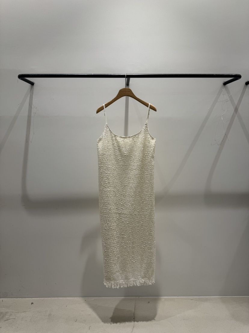 MELTED-P/A.VERY VERY東大門實拍女裝新品真品連衣裙OPSMELTED-P/A.VERY VERY連衣裙