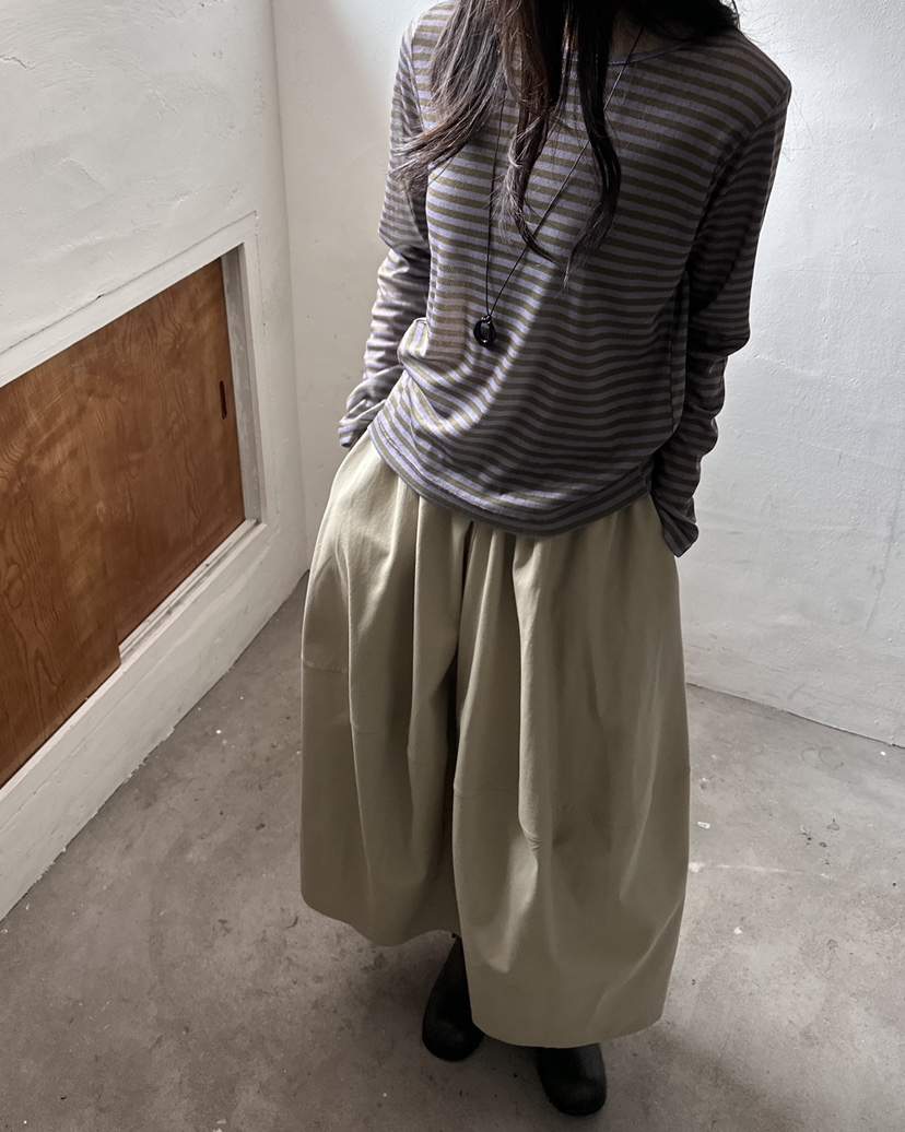 HOWDY/FACT THE NERD東大門直郵女士新品熱賣人氣長裙HOWDY/FACT THE NERD長裙