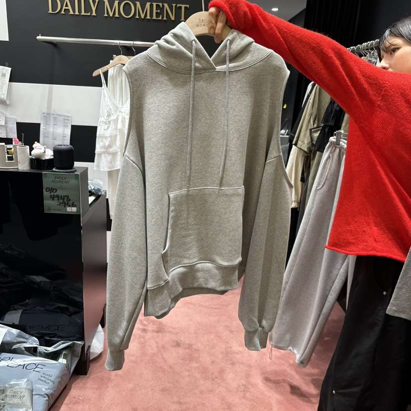 DAILY MOMENT東大門實拍女士新品真品熱賣推薦人氣衛衣鏤空DAILY MOMENT衛衣