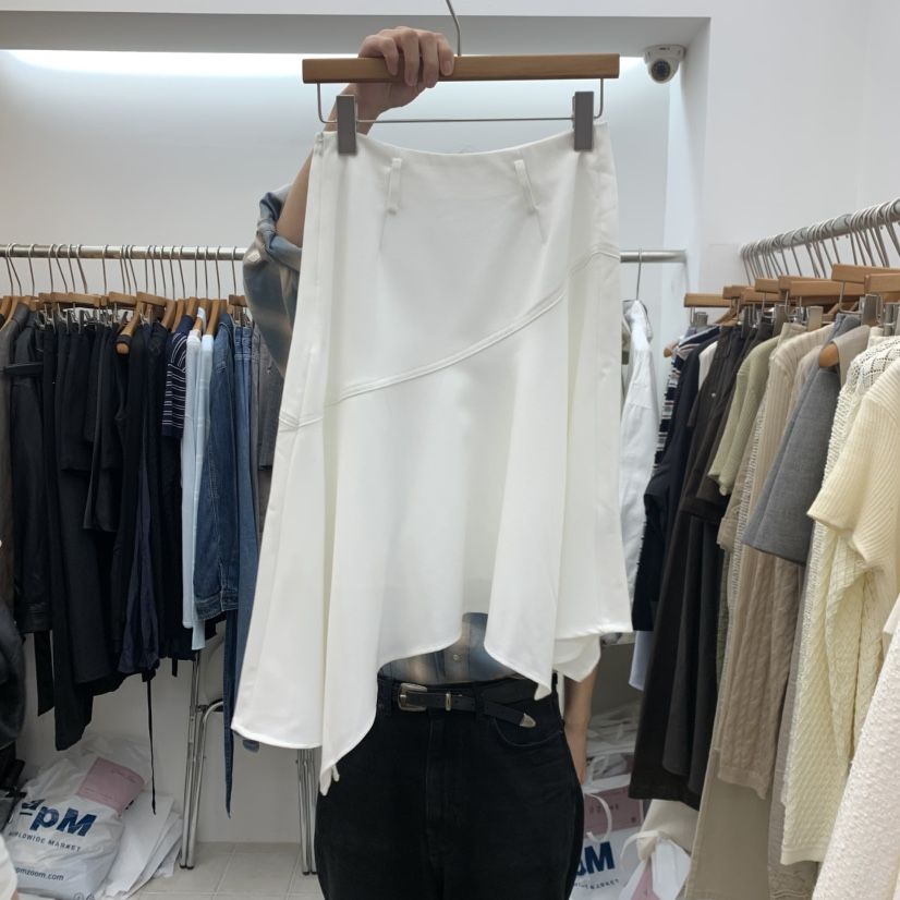 DRESS ROOM韓國直郵女裝新款人氣半身裙中短裙不含腰帶不對稱DRESS ROOM半身裙/中短裙