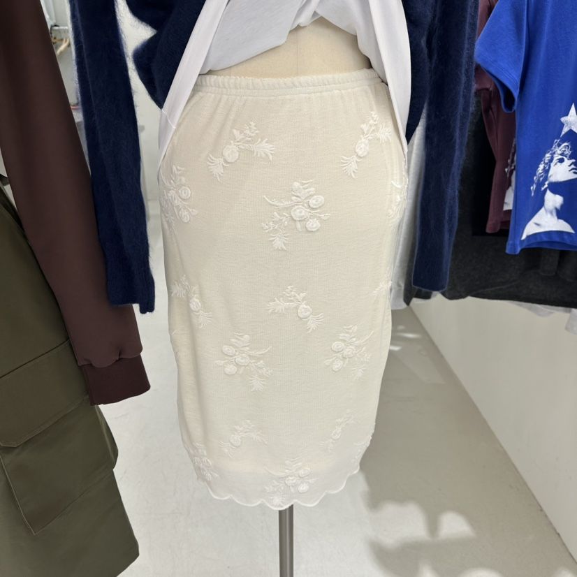 REPELLER東大門實拍女士新品休閑時尚半身裙中短裙刺繡蕾絲REPELLER半身裙/中短裙
