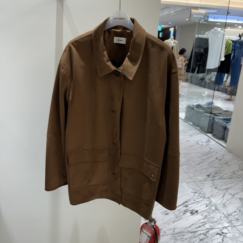 LOW MOMENT東大門代購女裝新品時尚人氣真品熱賣夾克絨面革LOW MOMENT夾克
