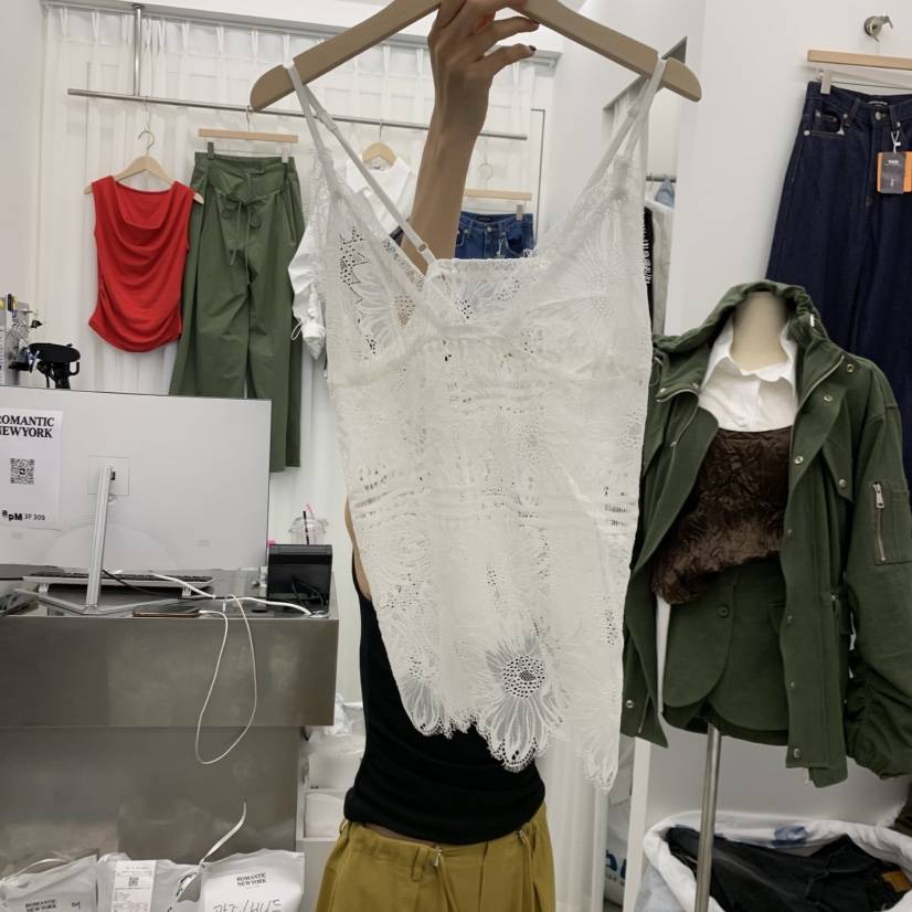 ROMANTIC NEWYORK東大門直郵女士新款真品吊帶背心花朵蕾絲無袖ROMANTIC NEWYORK吊帶/背心