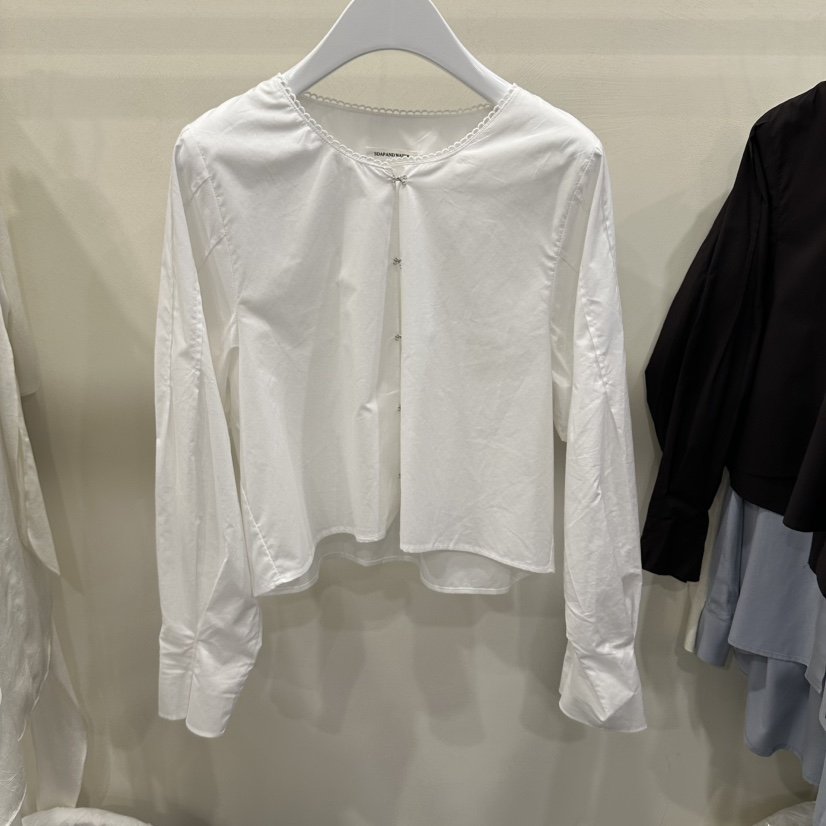 OUTFIT/SOAP AMD WATER東大門實拍女士新款休閑襯衫蕾絲衫OUTFIT/SOAP AMD WATER襯衫/蕾絲衫