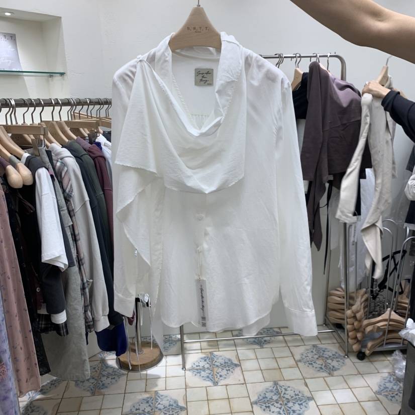 S.R.T.T.韓國代購女士新品真品職業熱賣推薦襯衫蕾絲衫S.R.T.T.襯衫/蕾絲衫
