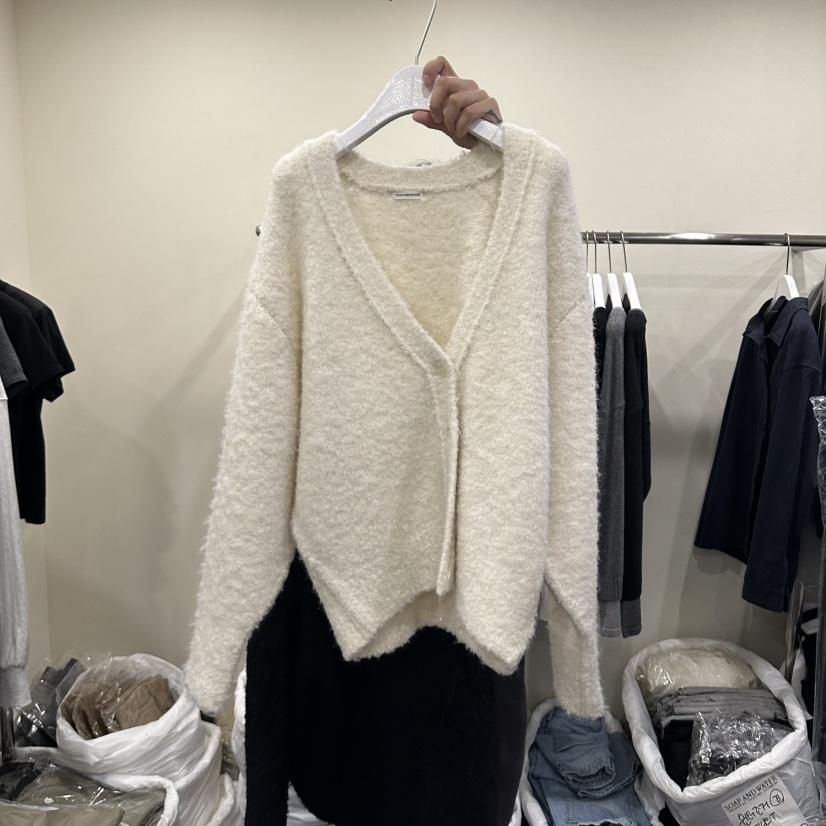 OUTFIT/SOAP AMD WATER韓國直郵女裝新品真品熱賣毛衣OUTFIT/SOAP AMD WATER毛衣