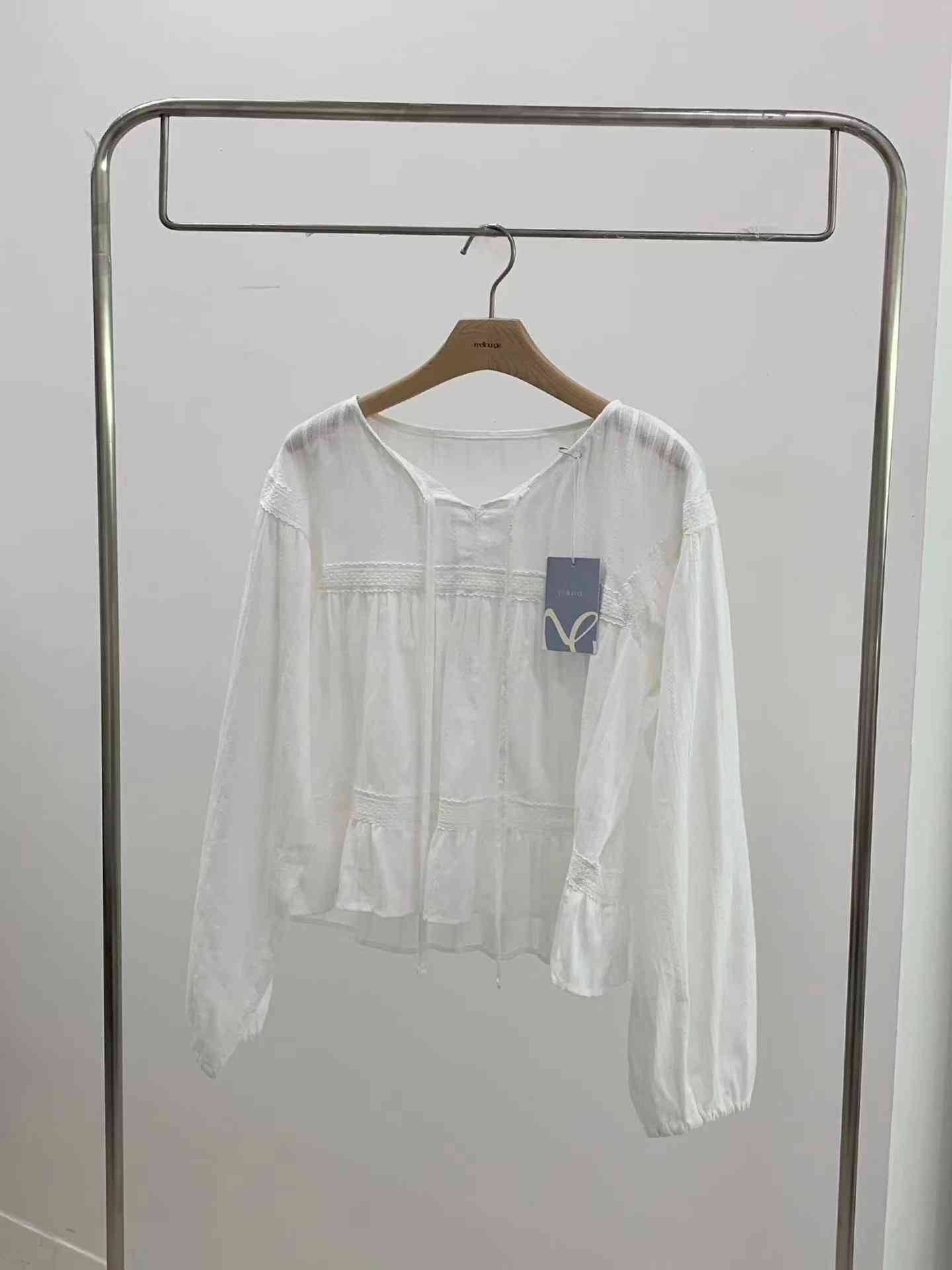 MELLOUNGE-멜라운지-T東大門直郵女裝新品真品襯衫蕾絲衫MELLOUNGE-2件起襯衫/蕾絲衫