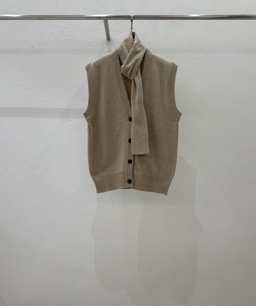 ABLERING東大門直郵女裝新品真品休閑時尚熱賣馬甲含圍巾ABLE STANDARD/ABLERING馬甲