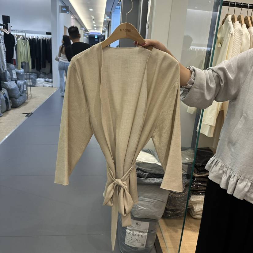 M.G.N東大門代購女裝新品時尚真品人氣熱賣休閑襯衫蕾絲衫MAGNET襯衫/蕾絲衫