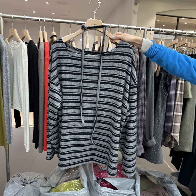 I MFACT韓國直郵女士新款真品時尚長袖T恤含脖帶露肩條紋I MFACT長袖T恤