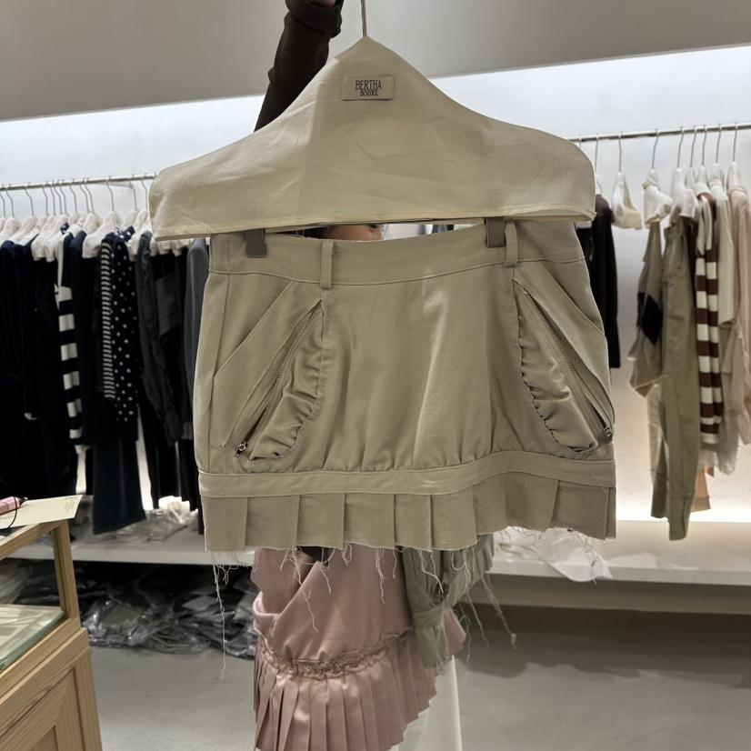 BERTHA韓國直郵女裝新品真品推薦人氣時尚熱賣休閑短裙褶皺BERTHA短裙