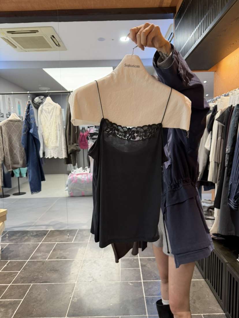 SOPHISTICATE東大門實拍女士新款推薦休閑真品時尚吊帶背心SOPHISTICATE吊帶/背心