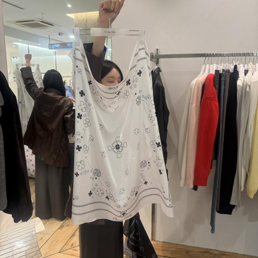 CREAM VILLA韓國代購女士新款真品圍巾披肩奶油色圍巾CREAM VILLA圍巾/披肩